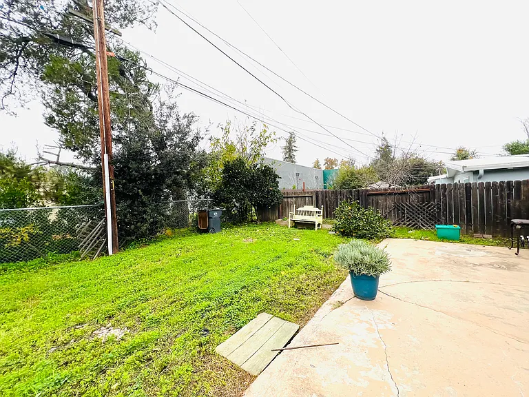 739 M St — Photo 13
