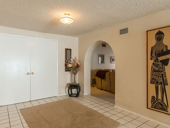 3rd image of 243 Eagleview Pl