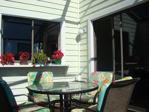 5th image of 2201 Camelot Ct