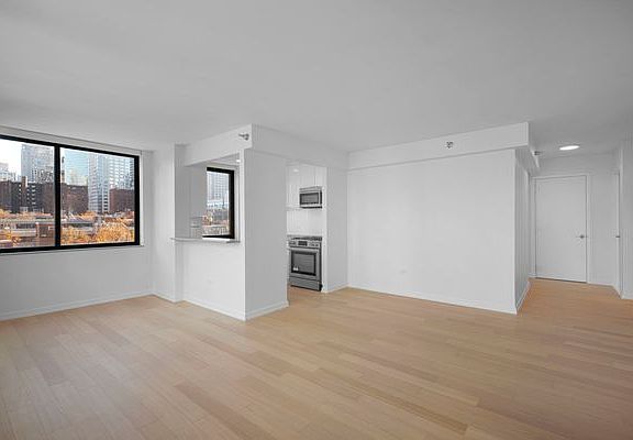 3rd image of 75 W End Ave APT P6k