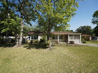 201 Pineview Dr, Goose Creek, SC 29445