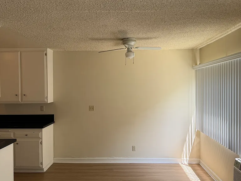 Palm Terrace Apartments — Photo 25