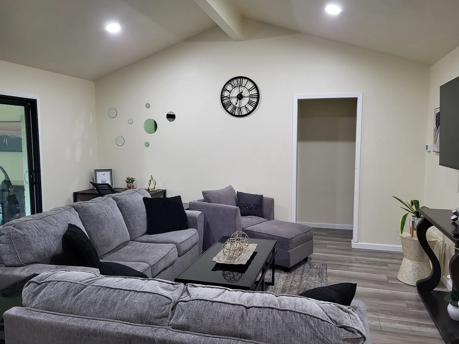 4 bedroom 2 bath HomeAway N Euless — Photo 3