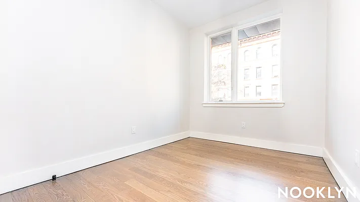 Rented by Nooklyn NYC LLC | media 21