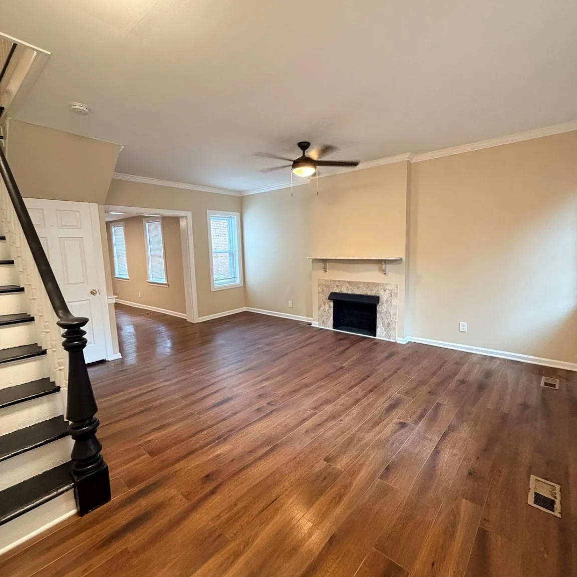 3 bed, 1.5 bath, 2192 sqft, $2,500 — Photo 2
