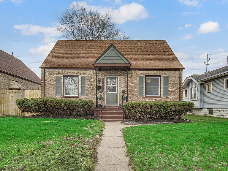7339 Jefferson Ave — Photo 21