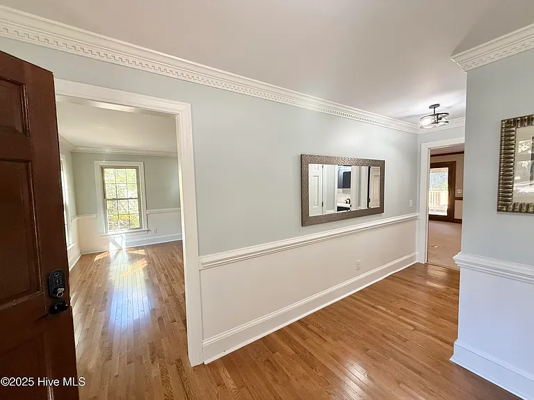 703 Daventry Dr — Photo 14