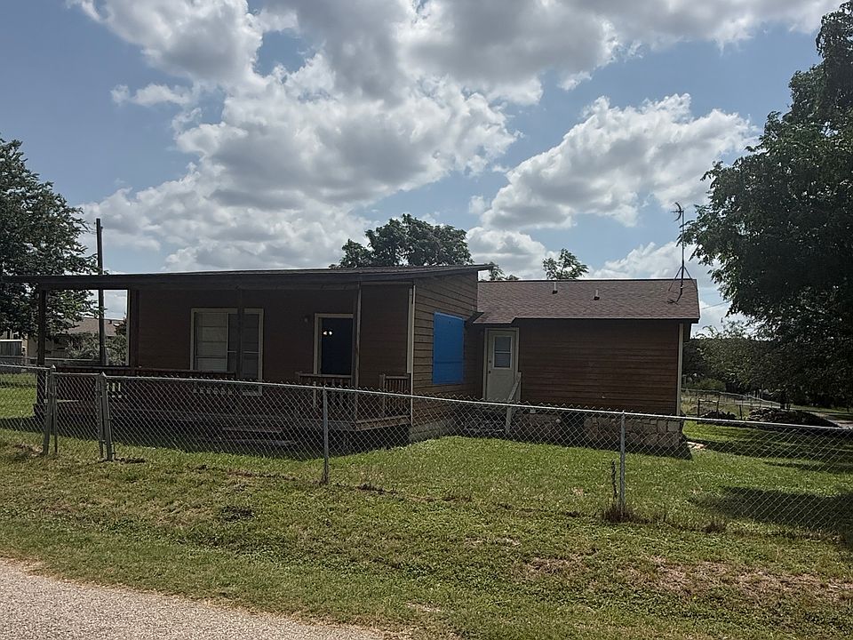 1st image of 149 LIVE OAK LN