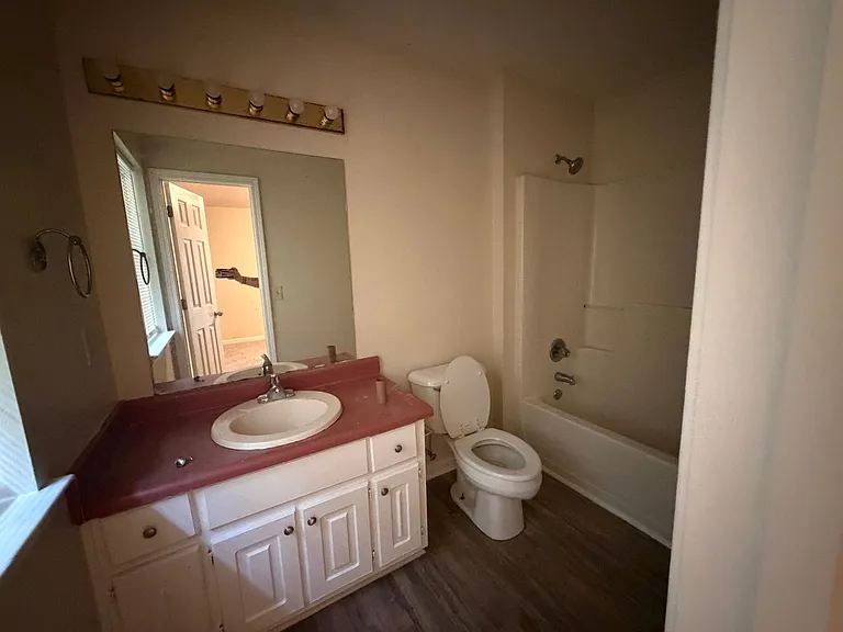 91 Bailey Dr — Photo 3
