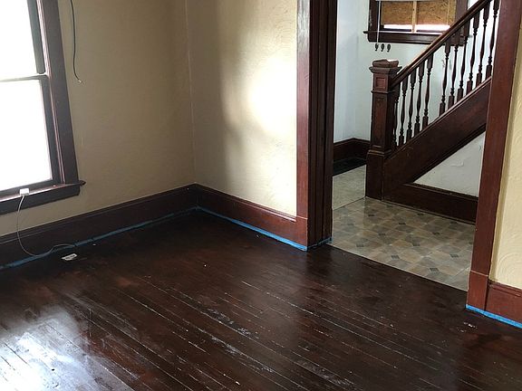 4th image of 17101 Grovewood Ave