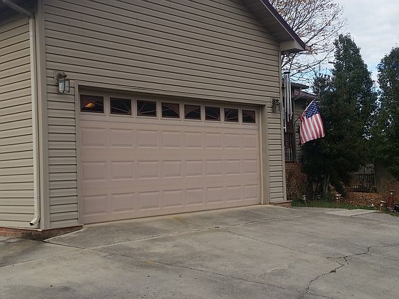 3rd image of 6113 S Apopka Dr