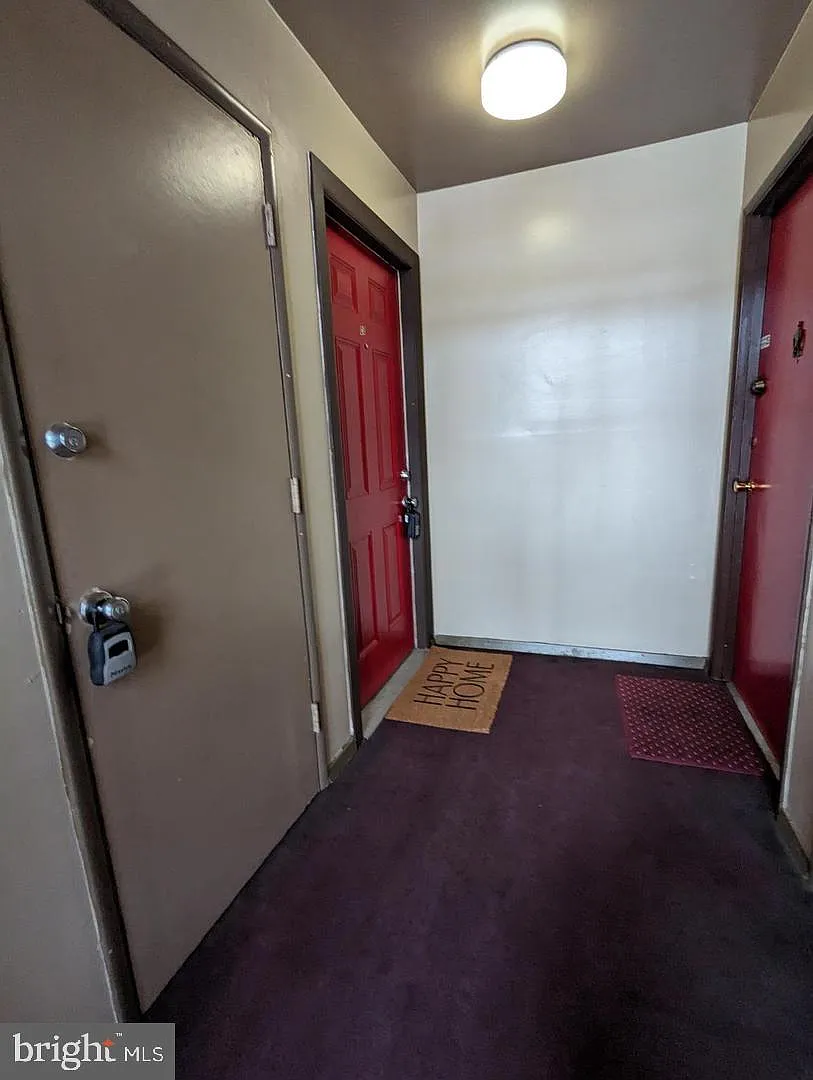1 bed, 1.0 bath, 664 sqft, $1,550 — Photo 2