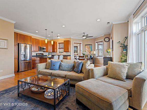 3rd image of 3432 N Ashland Ave APT 3N