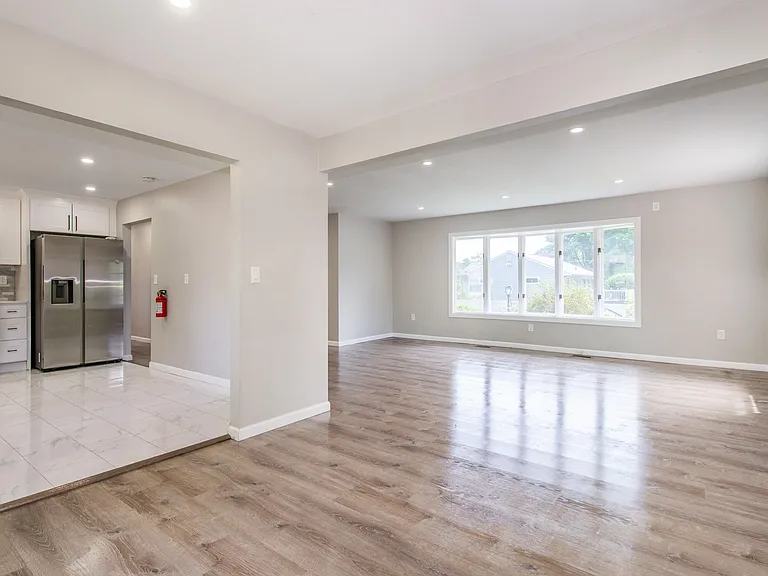 8 Wilcox Ave — Photo 19