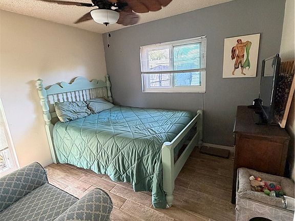 3rd image of 3841 SW 143rd Lane Rd