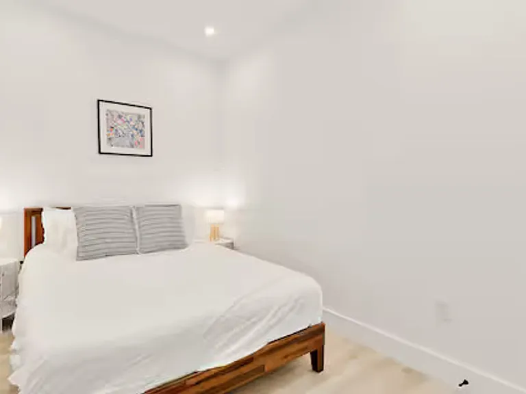 1630 K St NE #3 — Photo 9