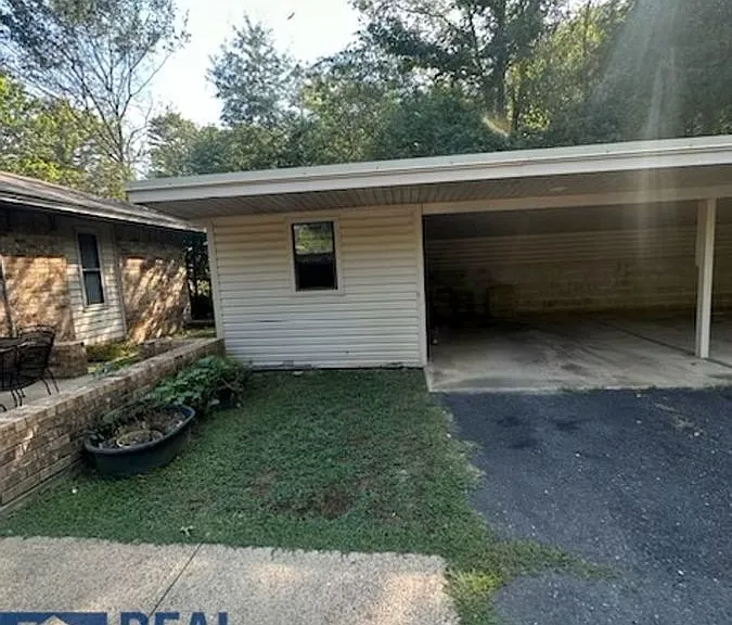 1623 Thornton Ferry Rd — Photo 12