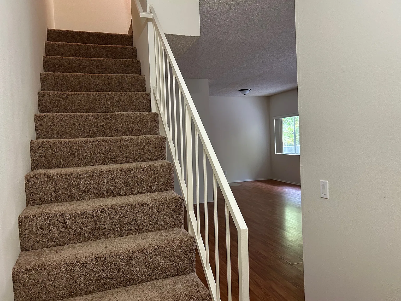 2 bed, 2.5 bath, 1000 sqft, $3,095 — Photo 2