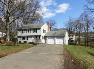 129 Fox Run Dr, Southington, CT 06489