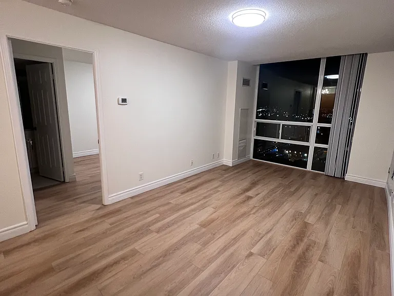 68 Grangeway Ave — Photo 9