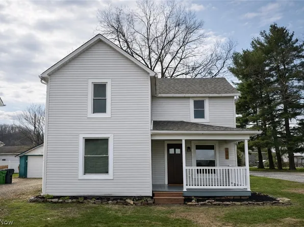 1986 Carolina St NW, Dover, OH 44622