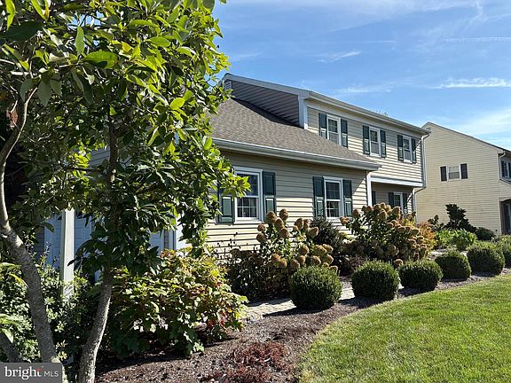 2nd image of 3710 Little Mac Dr