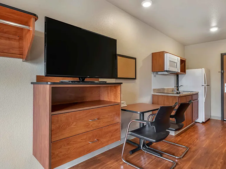 Studio Suite - 2 Queen Beds