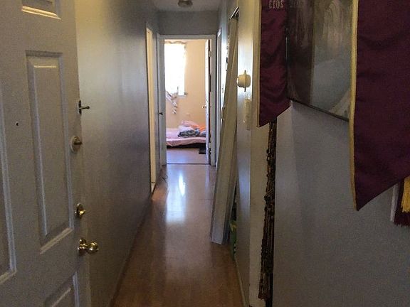 4th image of 1113 E 93rd St #503