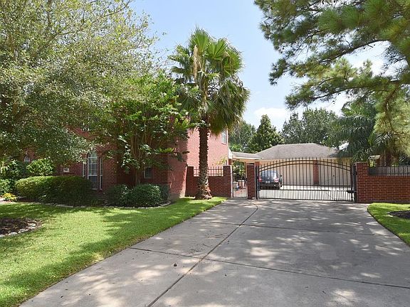 4th image of 17410 W Copper Lakes Dr
