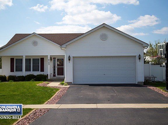 2nd image of 2723 Turnberry Dr