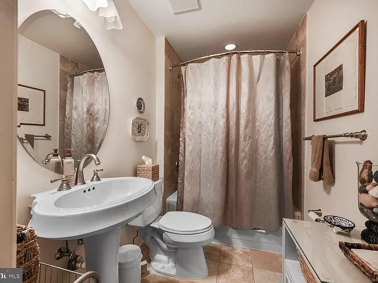 12500 Park Potomac Ave #905 — Photo 6
