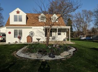 2413 Howe Rd, Burton, MI 48519