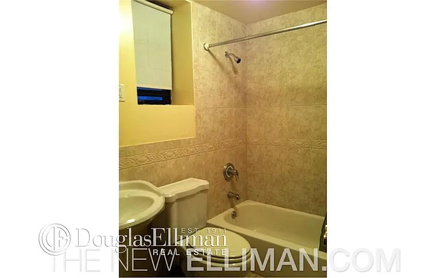 Rented by Douglas Elliman | media 19