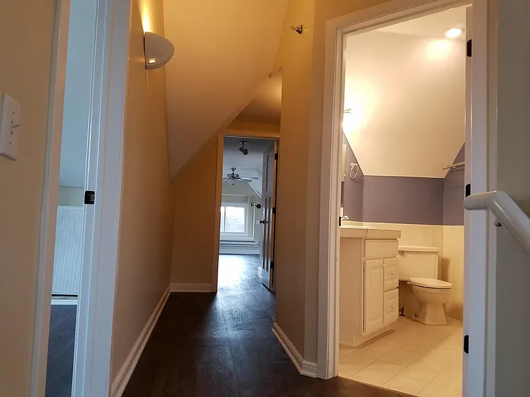 1019 19th Ave SE #2A — Photo 10