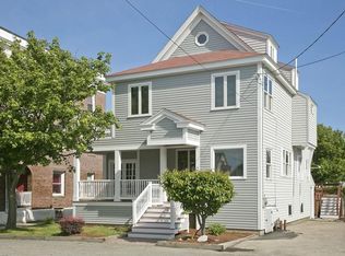 13 V St, Hull, MA 02045