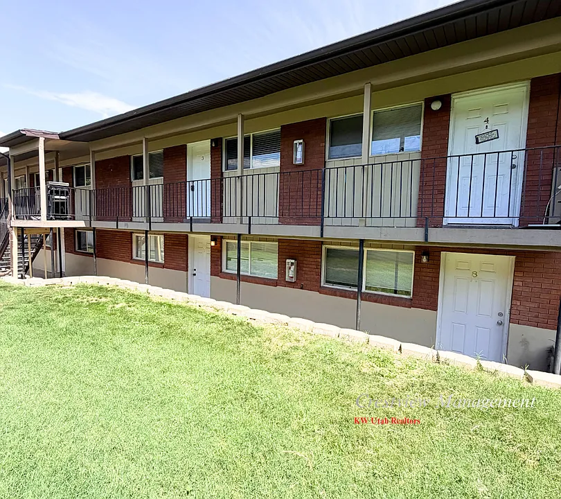 Washington Terrace 8-Plex