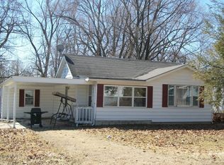 701 Dorris Heights Rd, Harrisburg, IL 62946