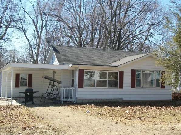 701 Dorris Heights Rd, Harrisburg, IL 62946