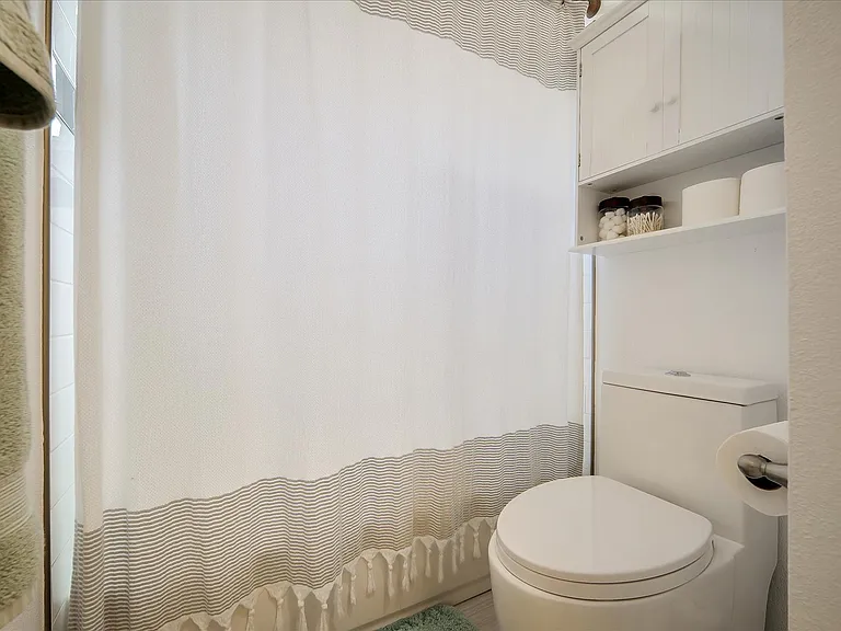 6237 Hancock Ave — Photo 35