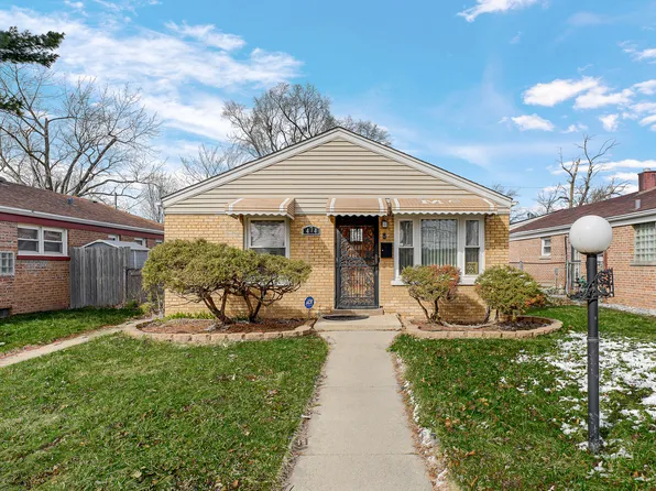 474 W 126th St, Chicago, IL 60628