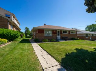4835 W Howard Ave, Milwaukee, WI 53220