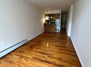 32-15 38th Ave #207, Long Island City, NY 11101