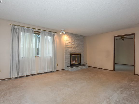 5th image of 8903 NW 20th Ave