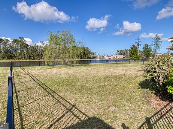 4th image of 230 Fiddlers Cove Dr