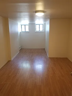 Rented by Dyer Estate Mgmt | media 22