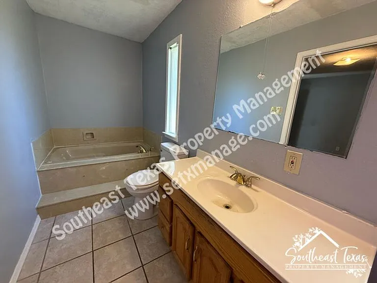 4455 S 5th St — Photo 7