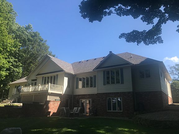 3rd image of 4809 Lakewood Hill Ct
