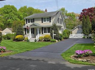 111 Orchard Rd, East Patchogue, NY 11772