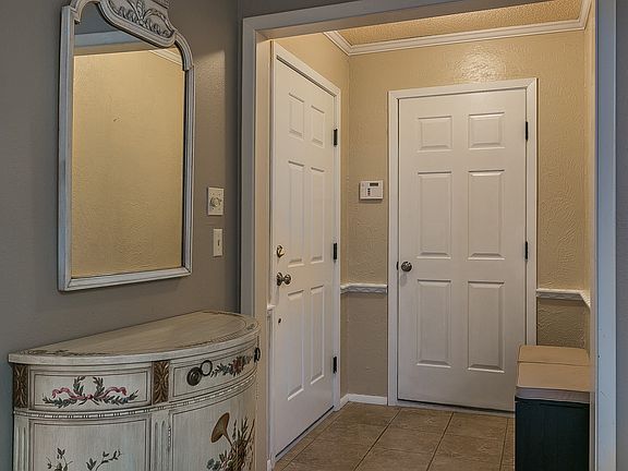 4th image of 3903 Navasota Dr