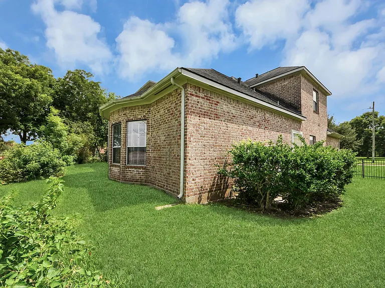 3727 Lakeridge Canyon Dr — Photo 42
